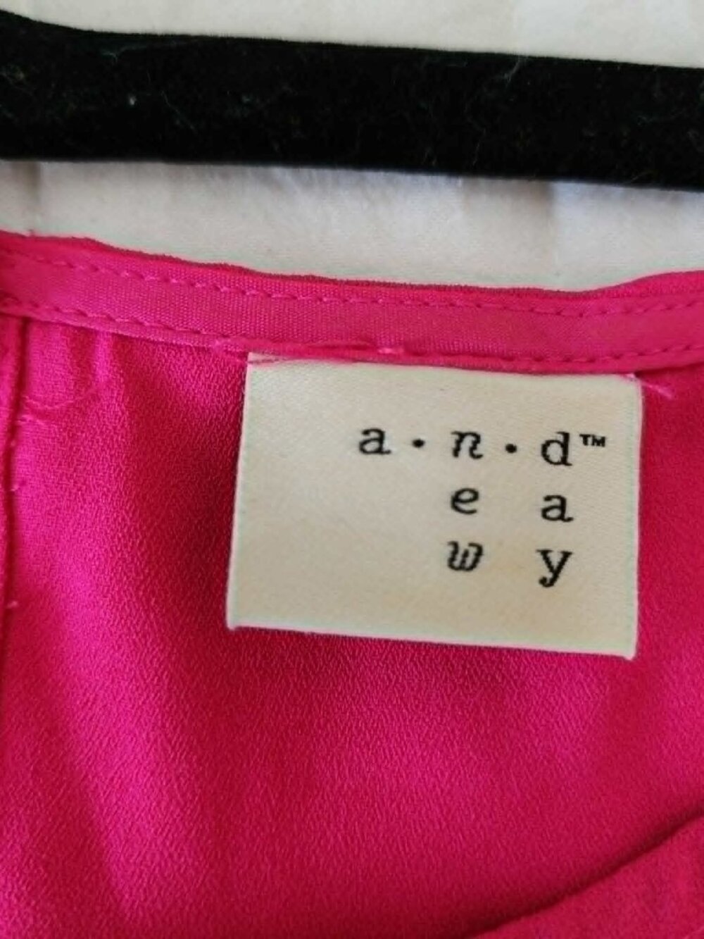 A.N.D. by Andrea Jovine Pink Scallop Sleeve Shift Dress - Picture 6 of 6